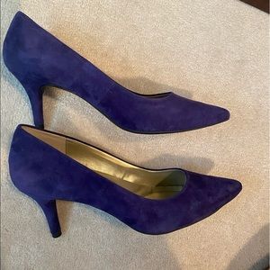 Blue Bandolino Pumps. Womens size 9.5